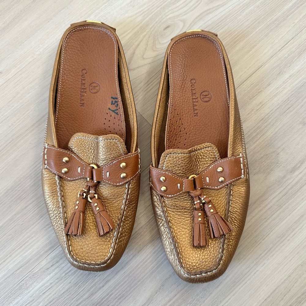 COLE HAAN Gold Leather Driving Moccasins Slides Mules Tassle Loafer Shoes 7.5 B